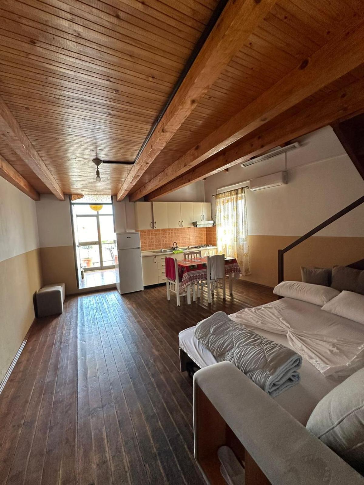 Kultura Hostel Shkoder Exterior photo