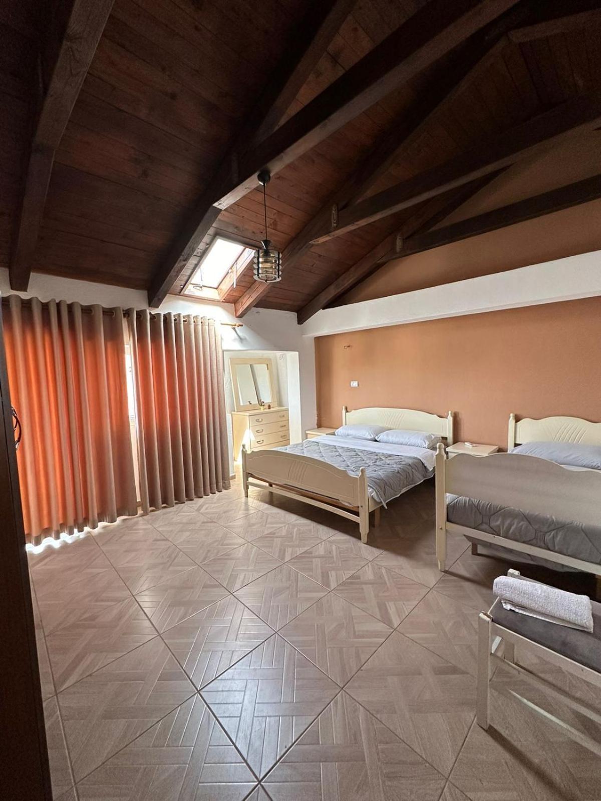 Kultura Hostel Shkoder Exterior photo